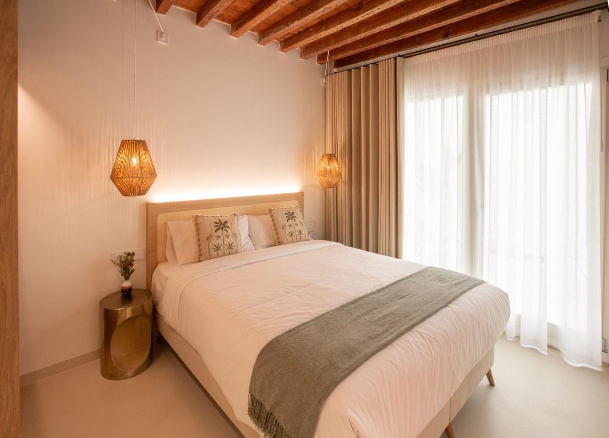 Alux Boutique Hotel مالقة المظهر الخارجي الصورة