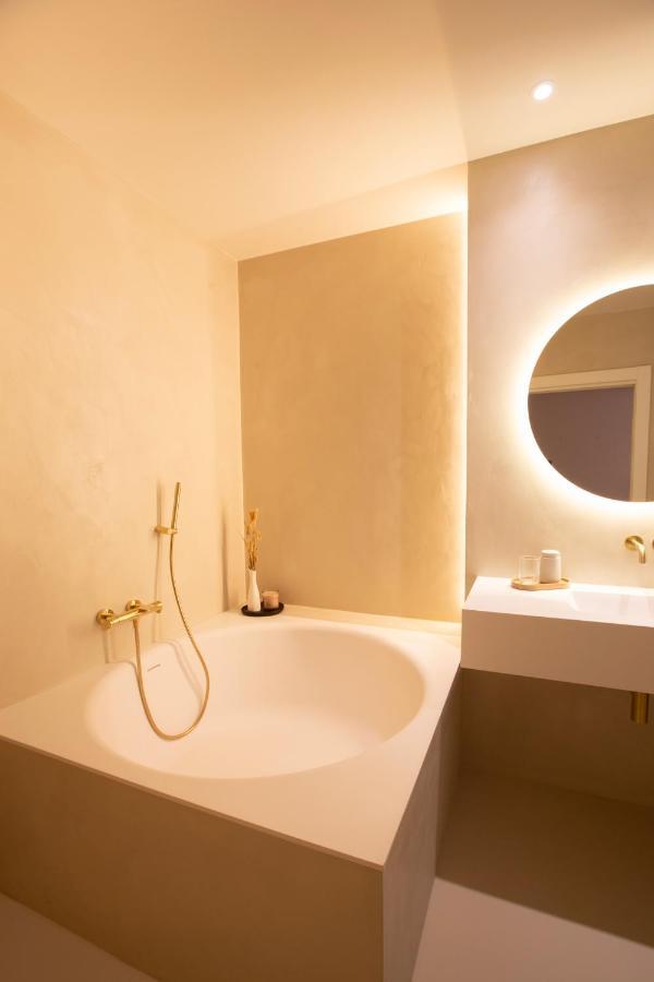 Alux Boutique Hotel مالقة المظهر الخارجي الصورة