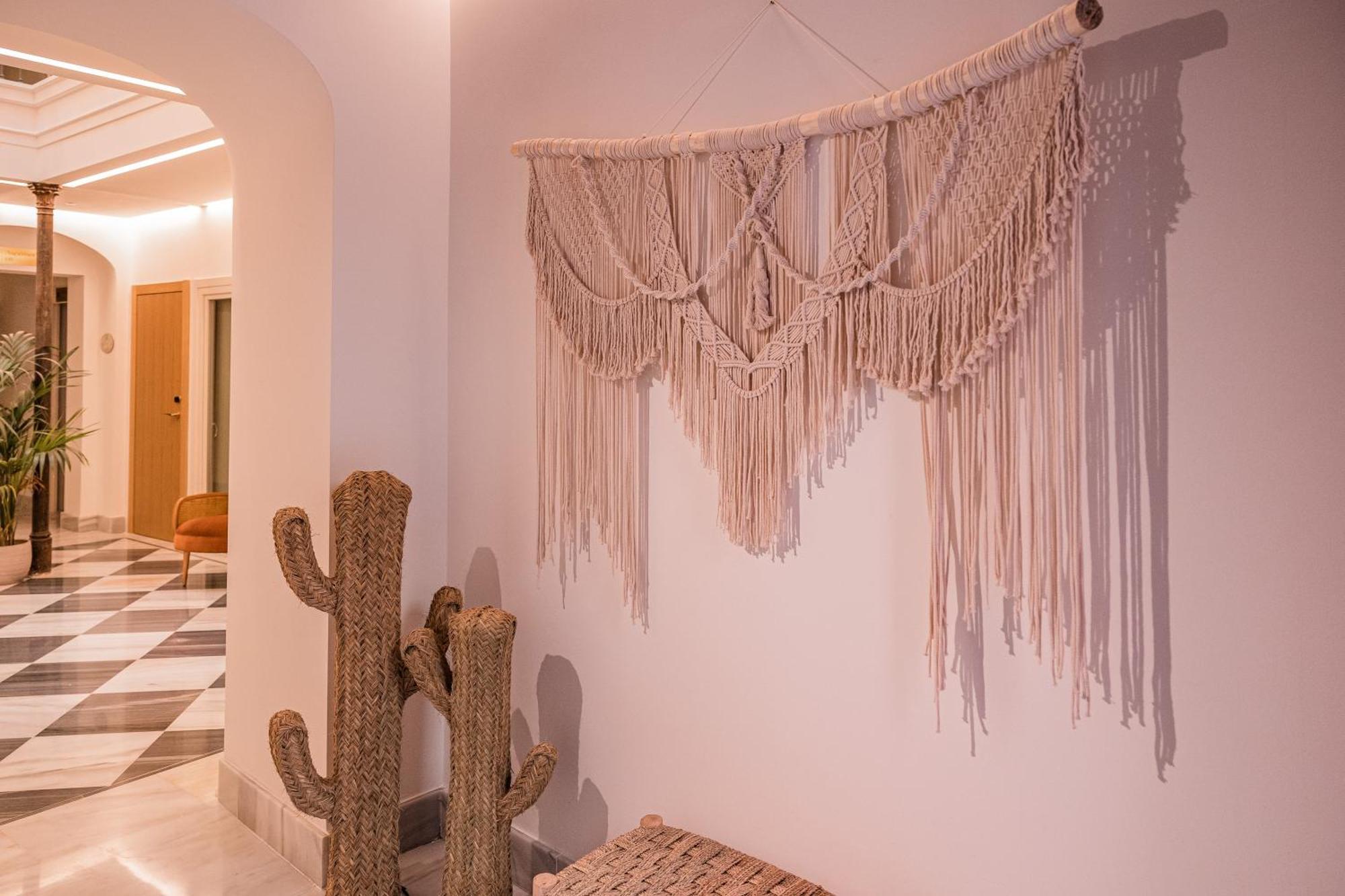 Alux Boutique Hotel مالقة المظهر الخارجي الصورة